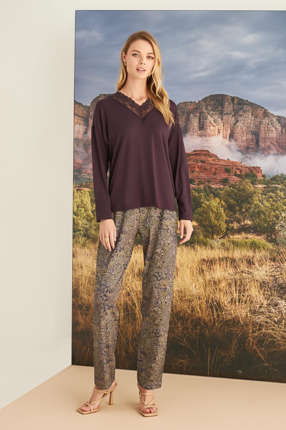 Etnik Desenli Dantelli Pijama Takımı MÜRDÜM L