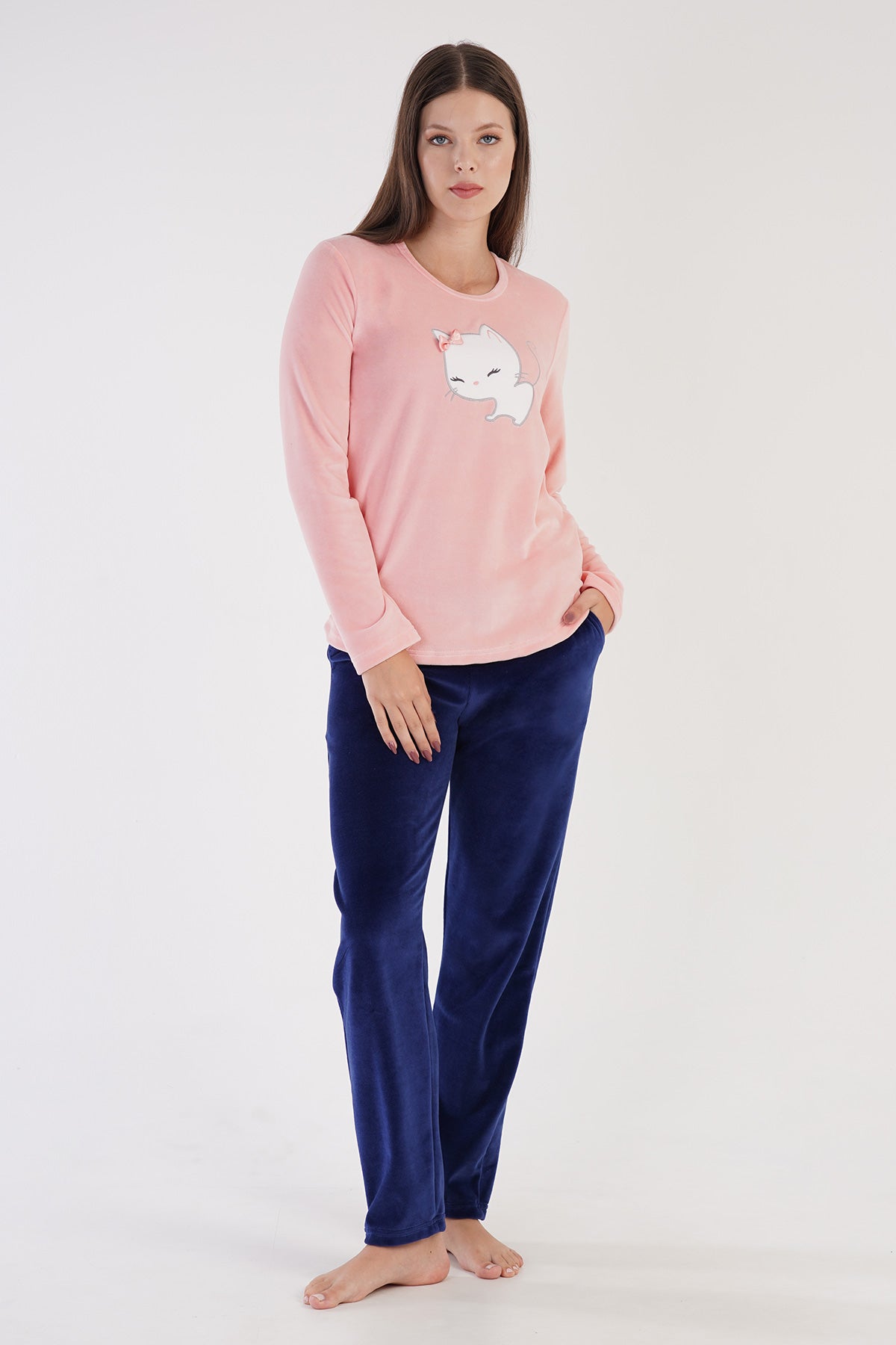 Woman Velvet Nice Pyjama Set