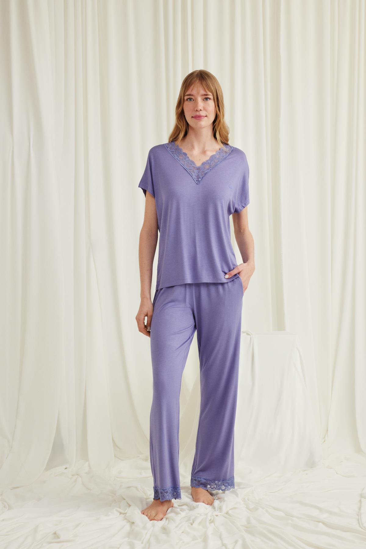 Kısa Kollu V Yakalı Dantelli Pijama Takımı LİLA L