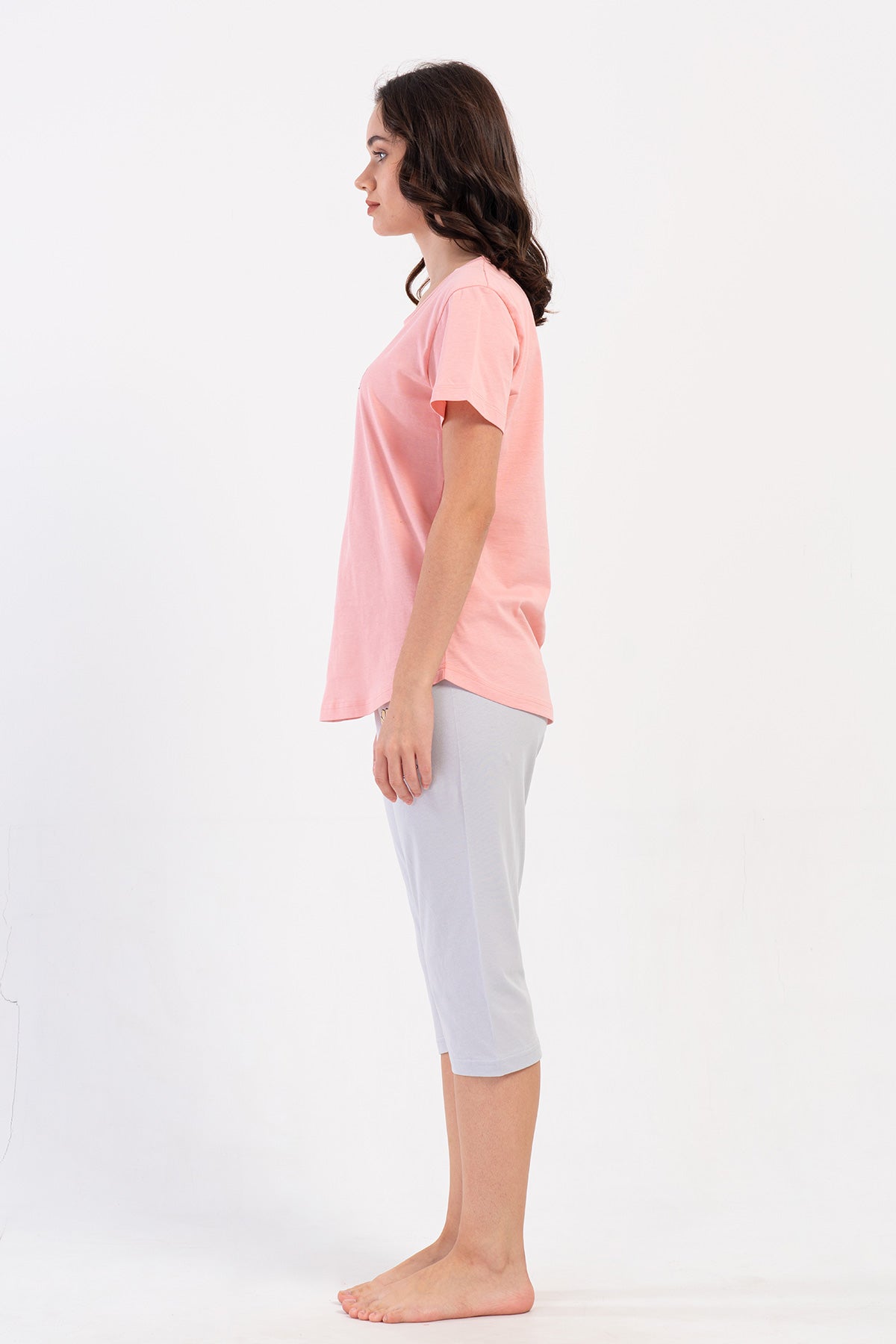 Woman Supreme Pose Capri Set 