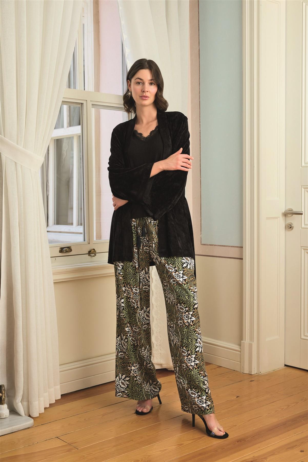 Çiçek Yaprak ve Etnik Desenli Dantelli 3'lü Pijama Takımı