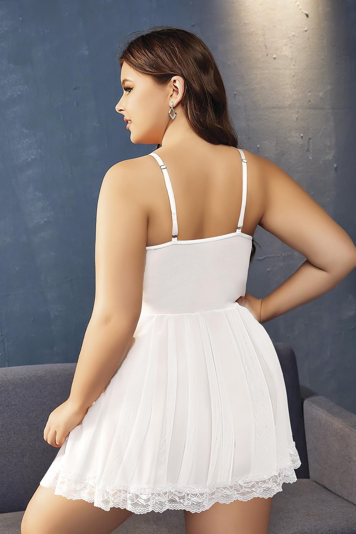 Aria's Closet Büyük Beden Beyaz Dantel İşlemeli İnce Askılı Gecelik
