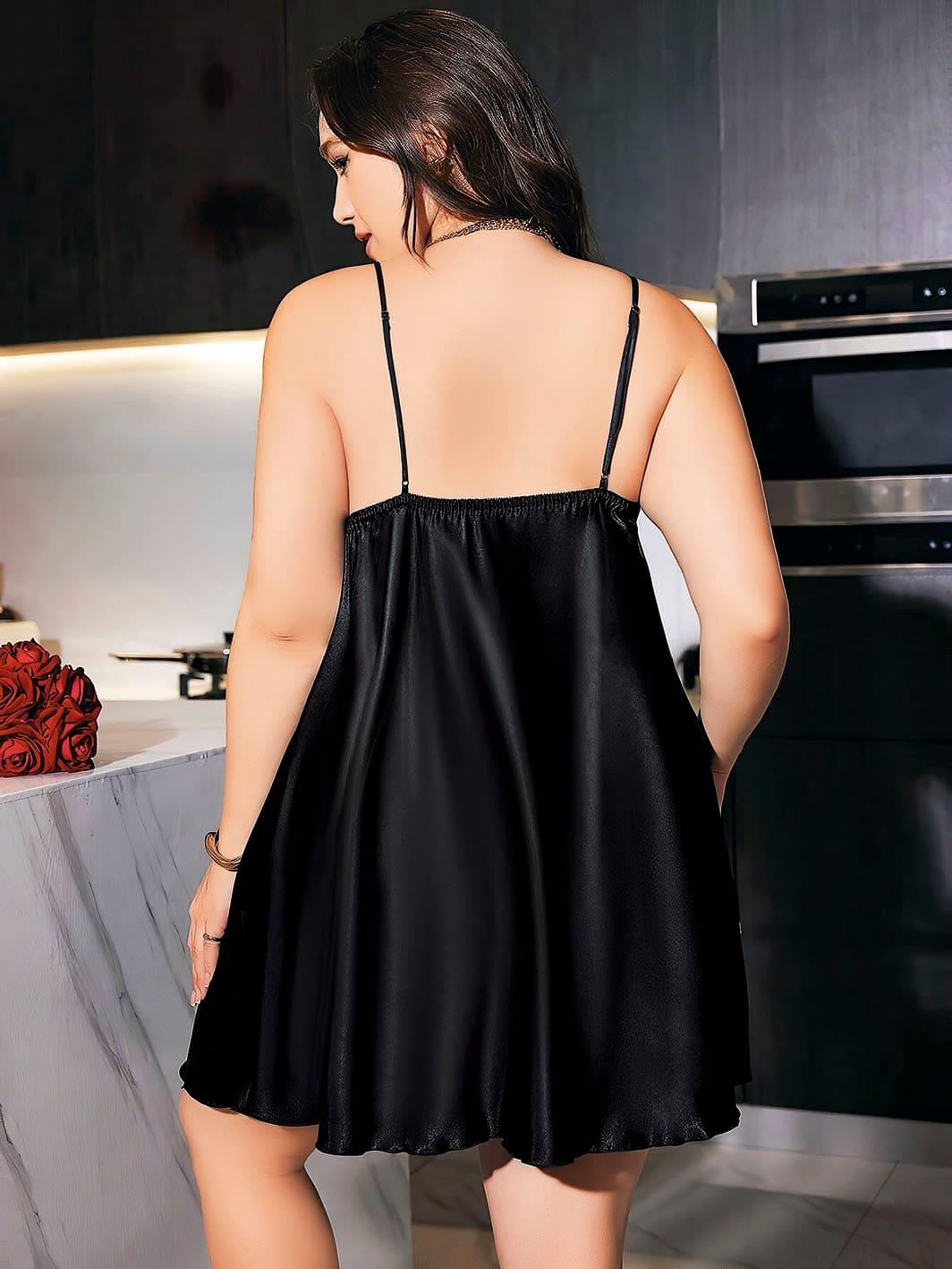 Aria's Closet Büyük Beden Siyah Kelebek Desenli İnce Askılı Saten Gecelik