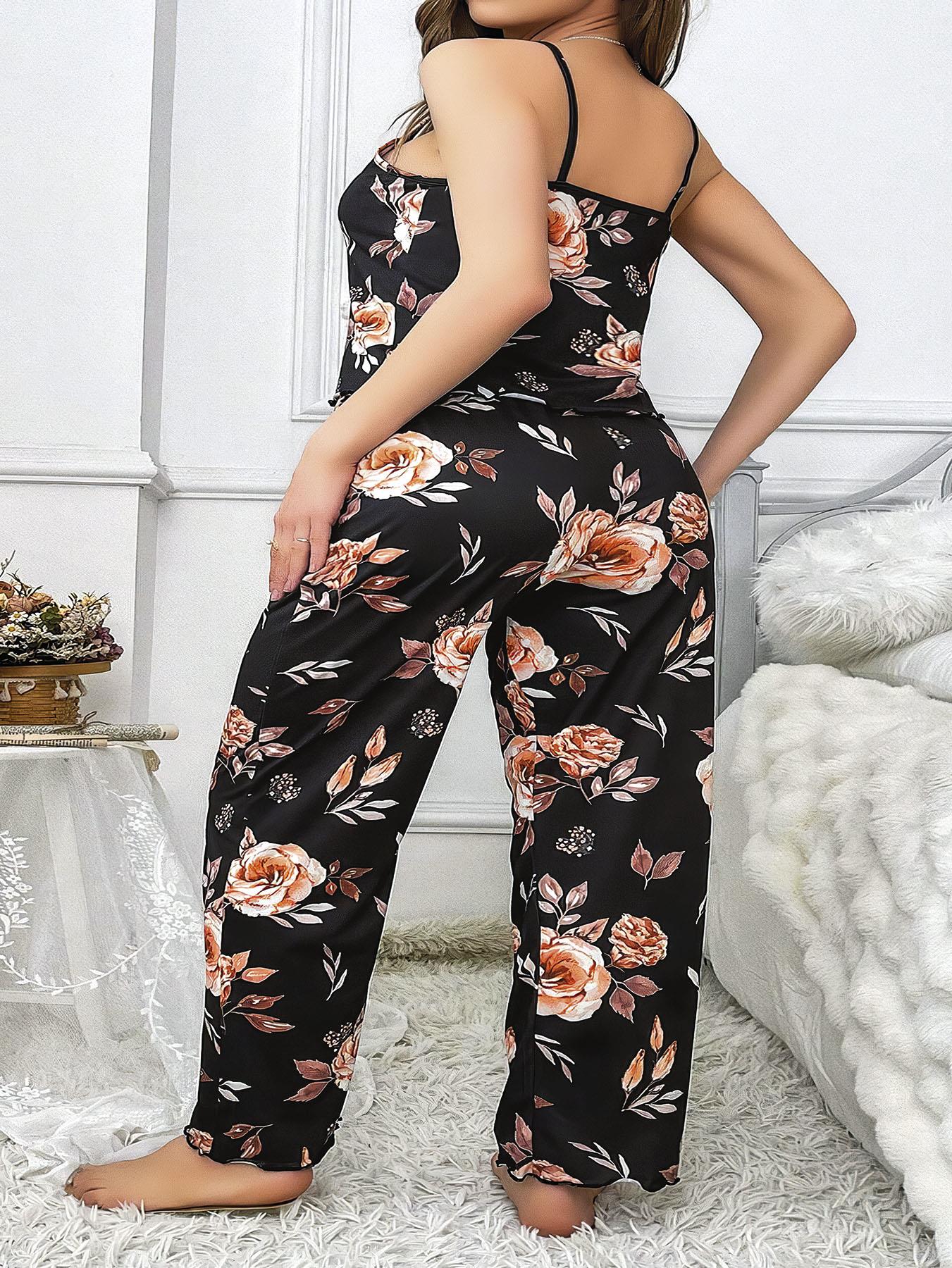 Aria's Closet Büyük Beden Siyah Üstüne Çiçek Desenli İnce Askılı 2'li Pijama Takımı