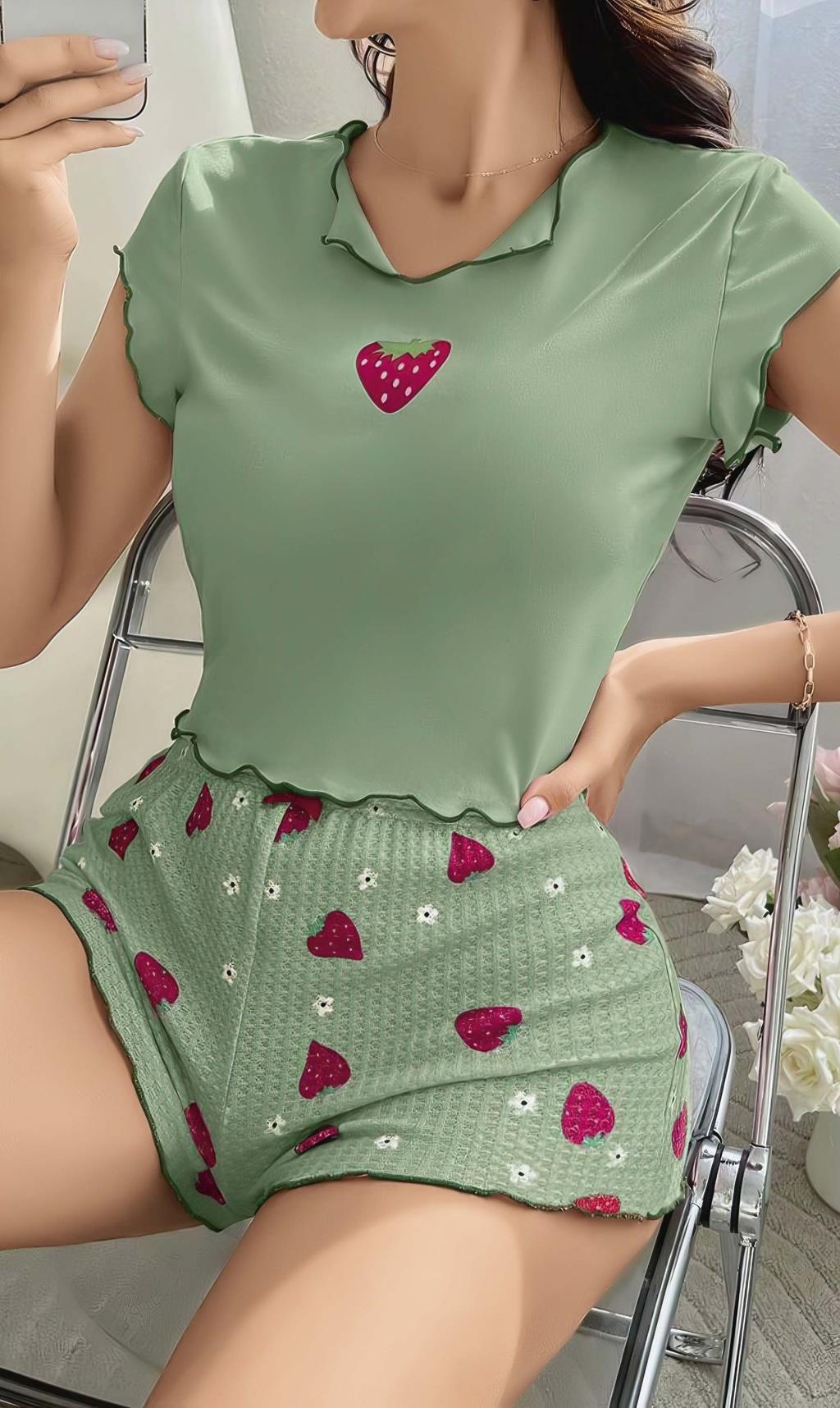 Aria's Closet Yeşil Çilek Desenli Askılı Şortlu Pijama Takım Yeşil S/M