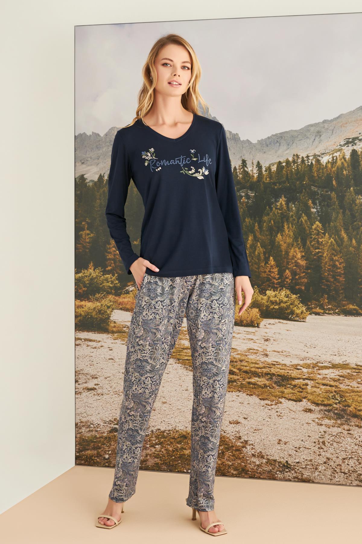 Yaprak Desenli "Romantic Life" Pijama Takımı LACİVERT L