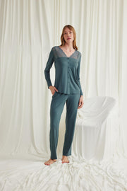 Yakası Omzu ve Paçası Dantelli Boydan Düğmeli Pijama Takımı YEŞİL L